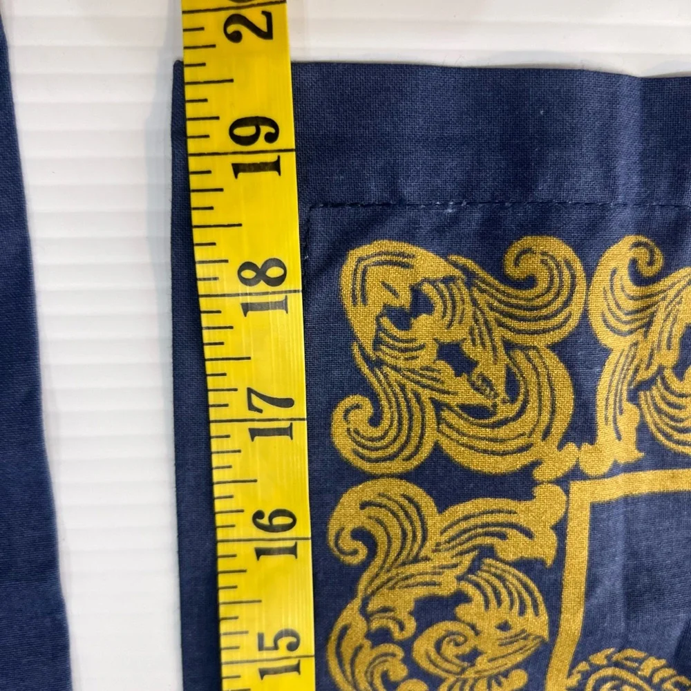 Williams Sonoma Elegant Navy and Gold Table Napkins